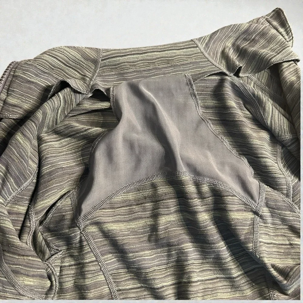 Womens Lululemon‎ Define Jacket Size 8 Gray Green Space Dye Full Zip Thumbholes